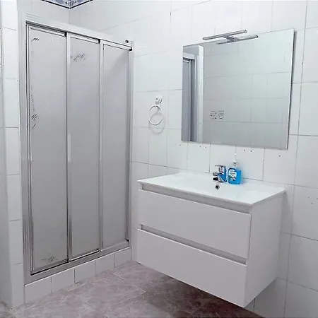 בית נופש Universal Beauty מאלגה